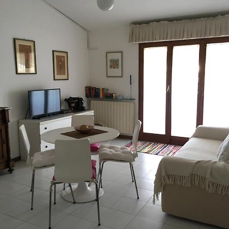 Giulia'S Apartment เวียเรจโจ ภายนอก รูปภาพ